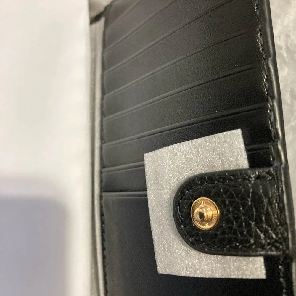 NWTS Michael Kors Crossbody Wallet - Picture 3 of 7